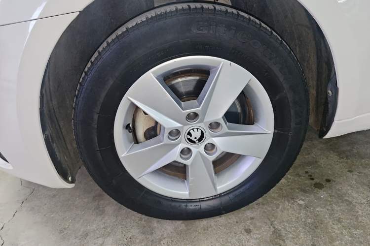 Used Skoda Octavia 2017 Classic Model 1.6L Automatic Standard Edition
