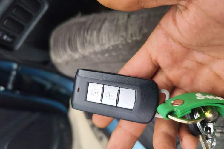 Used Mitsubishi ASX 2013 2.0L CVT Two-Wheel Drive Luxury Edition Vehicle Key