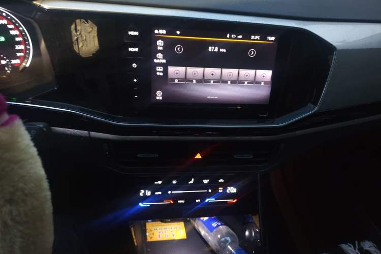 Used Volkswagen Tayron 2020 330TSI Two-Wheel Drive Luxury Smart Connectivity Version
