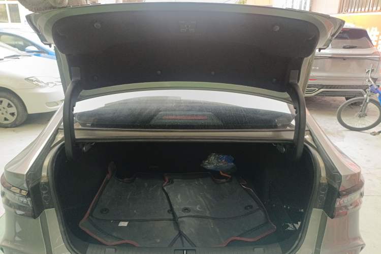 Used Chery Arrizo 8 2023 High-Performance Edition 2.0T DCT Powerfully Equipped Trunk