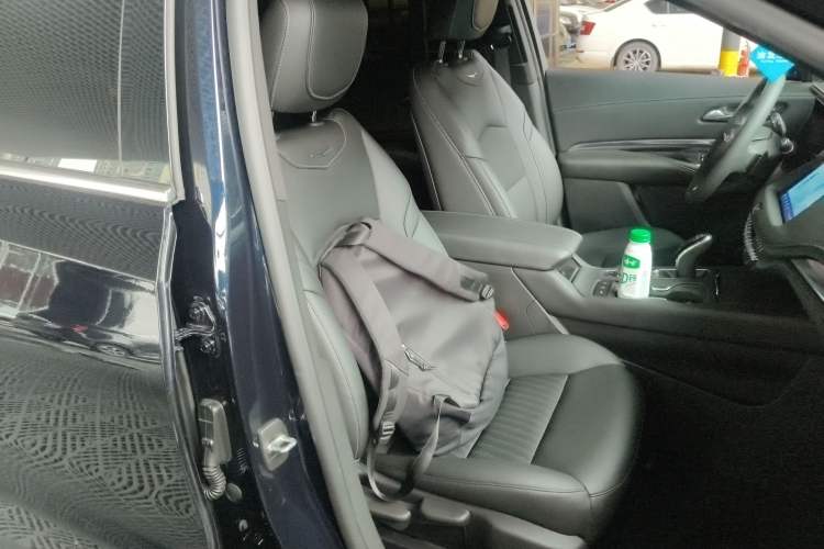 Used Cadillac XT4 2022 28T Two-Wheel Drive Fashion Edition
