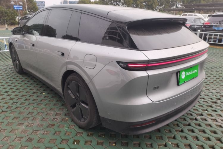 Used Li Auto Li Auto i6 2025 Model Two-Wheel-Drive Standard Type
