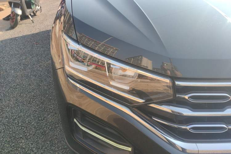 Used Volkswagen Tayron 2021 330TSI Two-Wheel Drive 30th Anniversary Edition Right Front Headlight