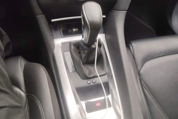 Used DS 6 2016 1.6T Luxury Edition THP160