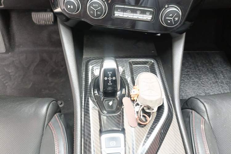 Used Lynk & Co 02 2018 1.5T DCT Two-Wheel Drive Pro Version China V Emission Standard
