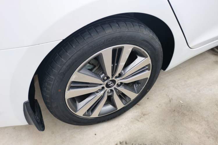 Used Hyundai Mistra 2016 1.8L Automatic Smart GLS