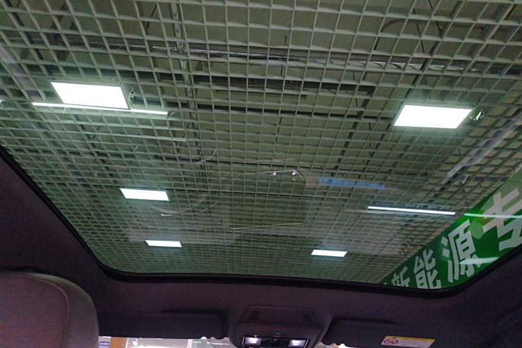 Used Volkswagen ID.4 CROZZ 2024 PRO Model Headliner