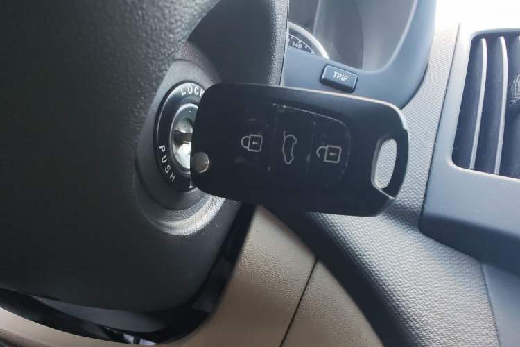 Used Hyundai i30 2009 1.6L Automatic Jingxiang Model
