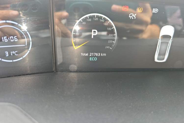 Used Changan UNI-V 2023 1.5T Prestige Model