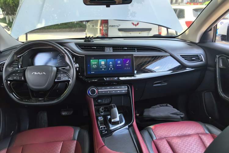 Used Dongfeng Aeolus AX7 2022 Mach Edition 1.5T DCT DF51 Center Console