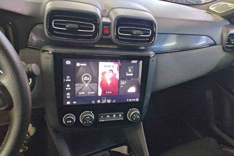 Used Lynk & Co 03 2021 2.0TD Automatic Trendy Champion Edition Audio And AC Panel