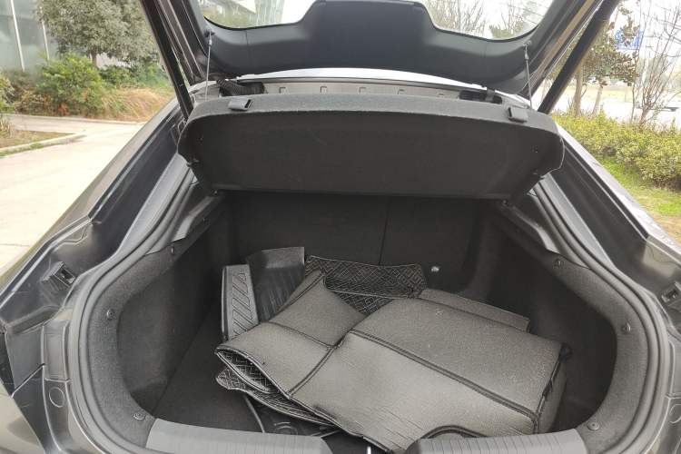 Used Changan UNI-V 2022 1.5T Prestige Version
