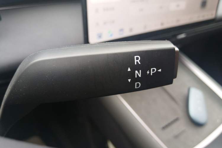 Used Nissan N6 2026 Model 180 Max Gear Lever