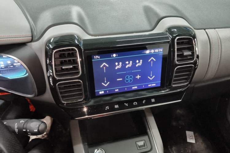 Used Citroen C5 AIRCROSS 2019 350THP Enjoyment Model China V Standard Audio And AC Panel