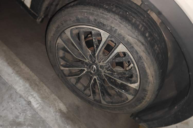 Used GAC Trumpchi GS4 PLUS 2021 270T Automatic Star Edition Right Front Wheel Hub