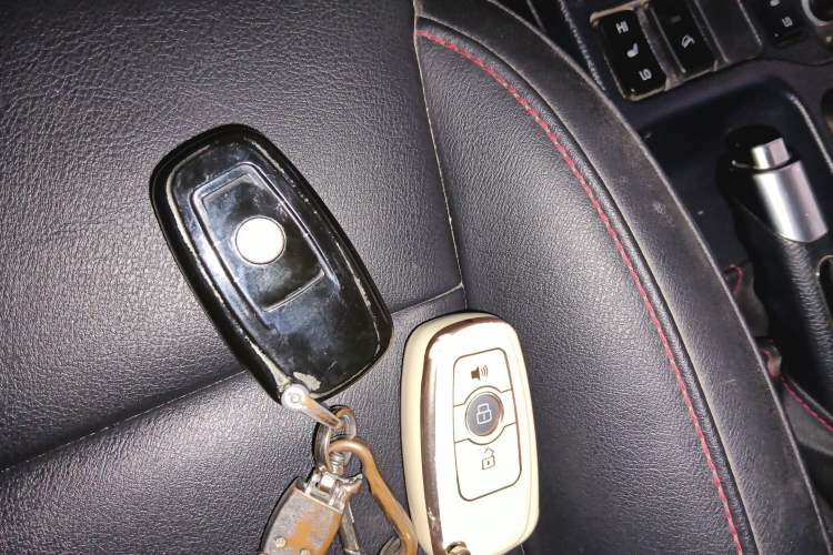 Used Haval H6 2015 Sport Edition 1.5T Automatic Two-Wheel Drive Luxury Model Vehicle Key