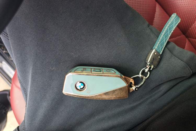 Used BMW X5 2023 xDrive 30Li Luxury M Sport Package
