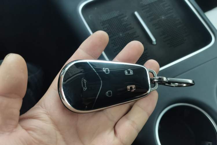 Used VOYAH Dream 2025 PHEV Four-Wheel-Drive Flagship Version – Qiankun Edition Vehicle Key