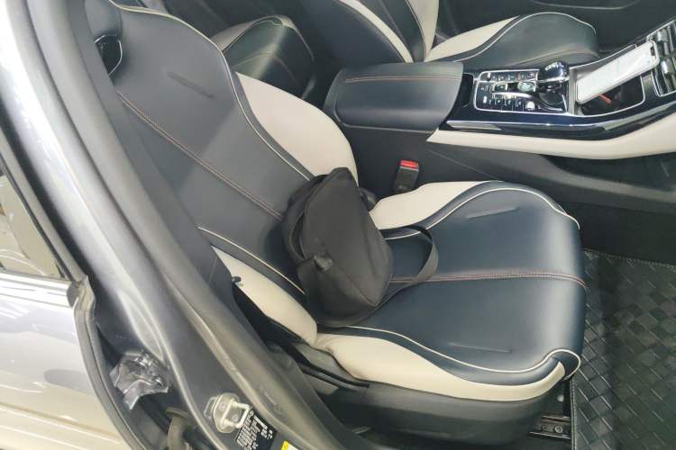 Used BYD Qin PLUS 2021 EV 500KM Luxury Model
