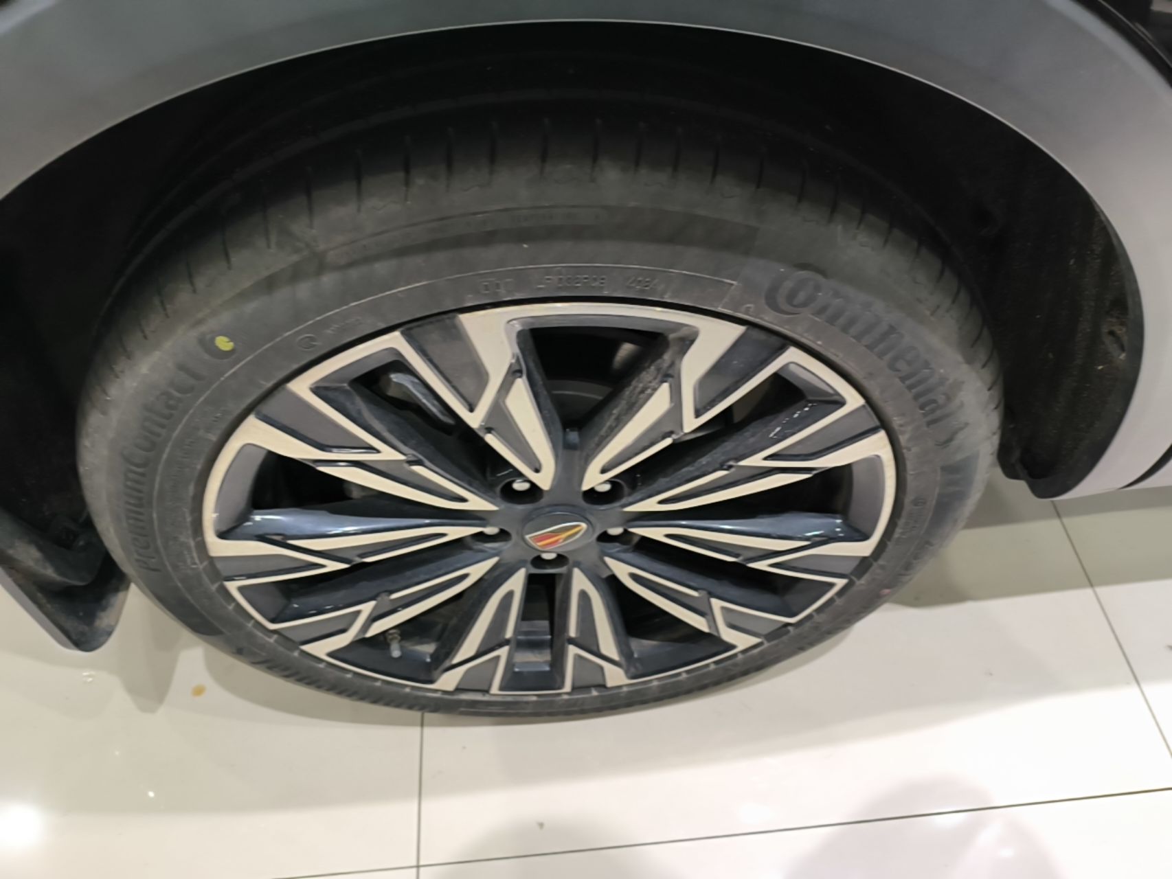 Hongqi HS5 2025 2.0T All-Wheel-Drive Flagship Pro Edition — снимка 11