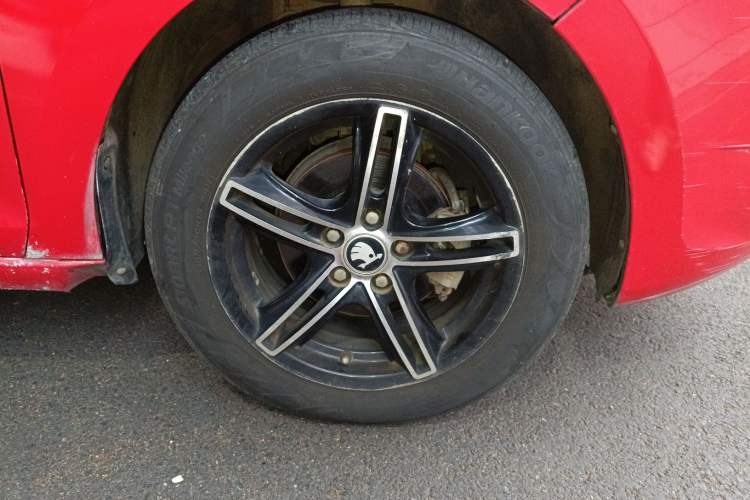 Used Skoda Rapid Spaceback 2014 1.6L Manual Enjoyment Edition