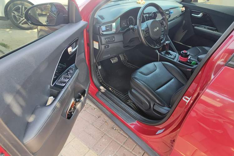 Used Kia Niro 2017 1.6L Luxury Edition
