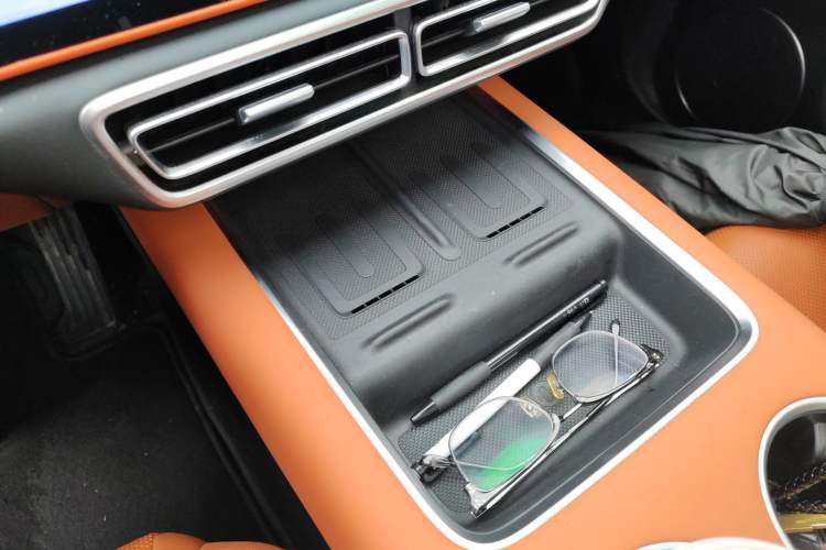 Used Li Auto L6 2024 Pro Model
