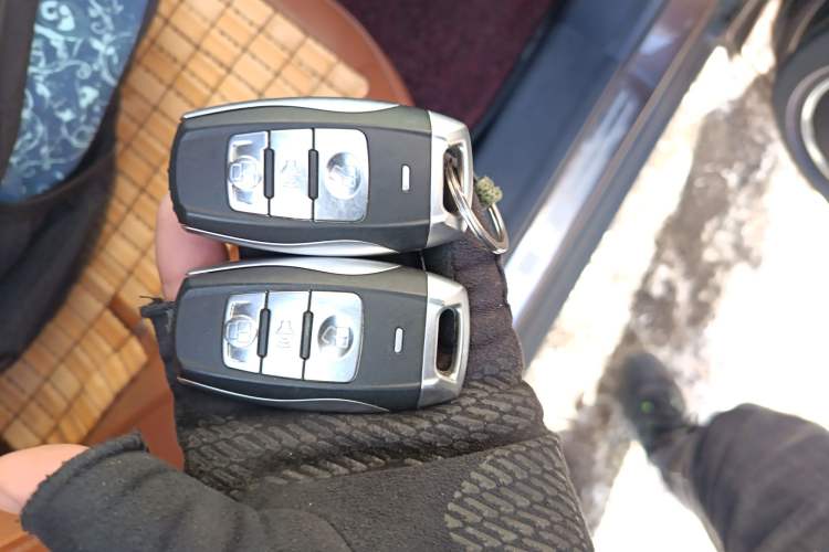 Used Haval H2 2016 Red-Label 1.5T Manual Two-Wheel Drive Comfort Model
