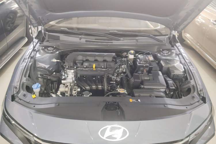 Used Hyundai Elantra 2023 1.5L CVT LUX Prestige Edition