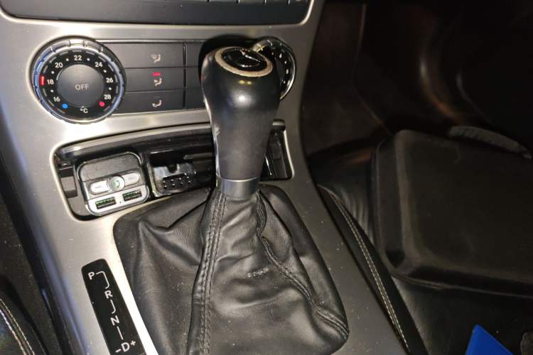 Used Mercedes-Benz SLK-Class 2011 SLK 200 Fashion Model