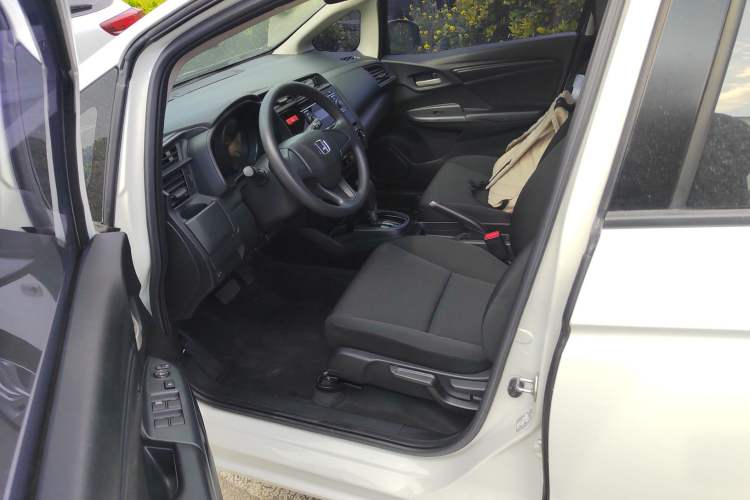 Used Honda Fit 2016 1.5L LX CVT Comfort Model Left Front Seat