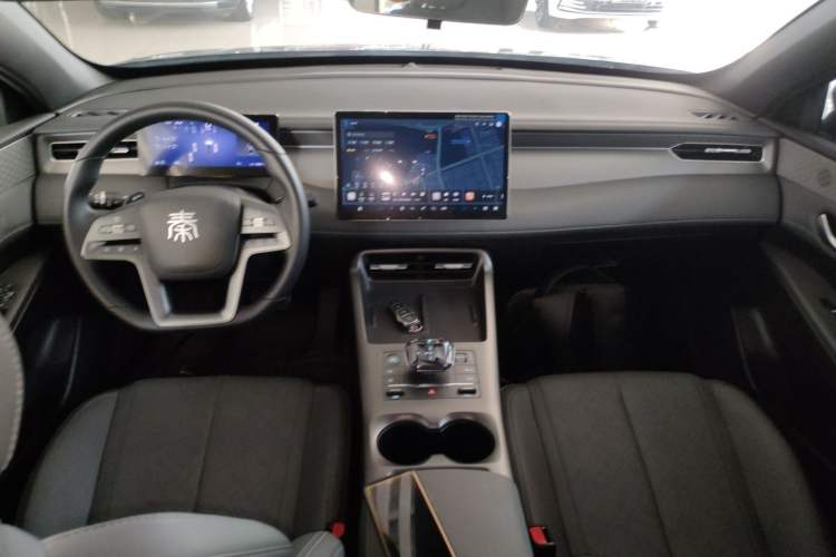 Used BYD Qin PLUS 2025 EV Smart Drive Edition 420KM Leading Model
