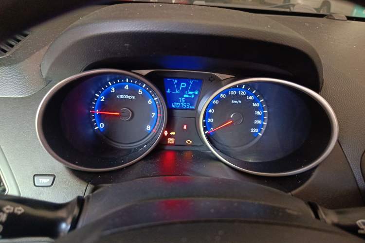 Used Hyundai ix35 2012 2.0L Automatic Two-Wheel Drive New Edition GL
