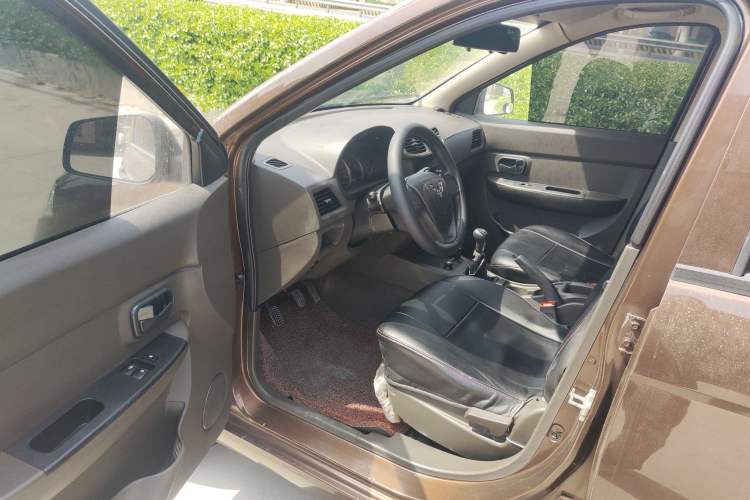 Used Wuling Hongguang 2015 1.2L S Base Model China V Standard
