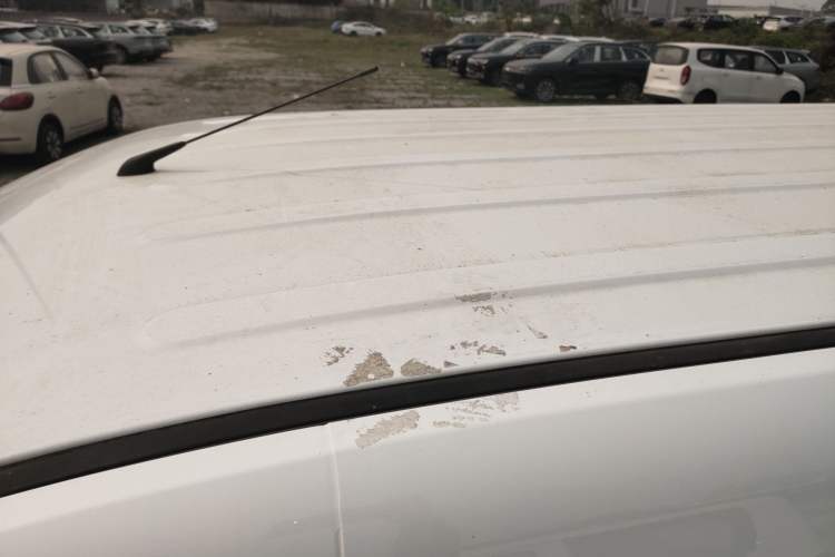 Used Wuling Yangguang 2024 300KM Comfort Version Passenger Van 75kW
