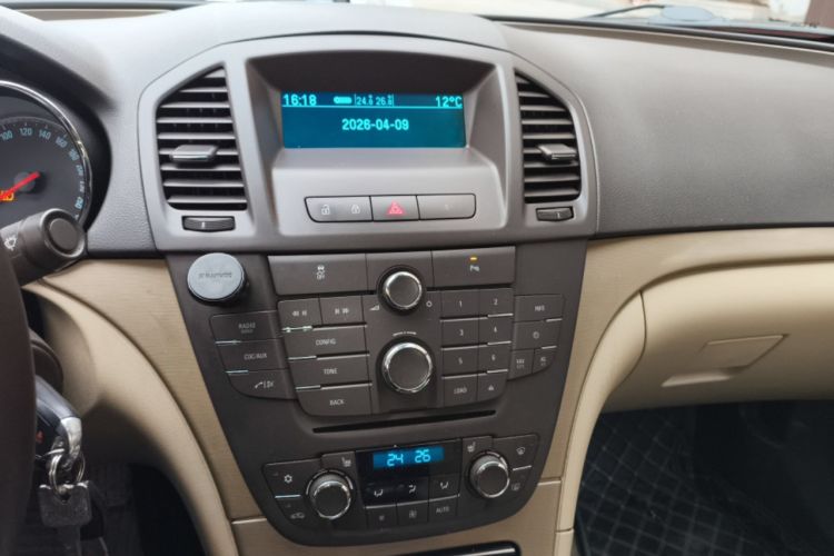 Used Buick Regal 2010 2.0L Expo Edition Audio And AC Panel