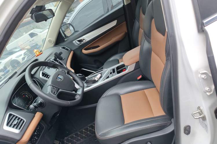 Used Geely Auto Vision X6 2018 1.4T CVT 4G Connected Flagship Edition
