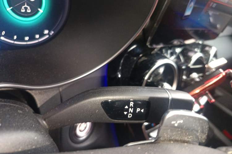 Used Mercedes-Benz C-Class 2021 C 260 Star Edition Gear Lever