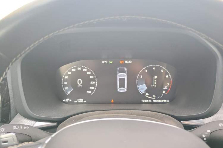 Used Volvo XC60 2019 T5 4x4 Zhiyuan Sport Edition China V Standard