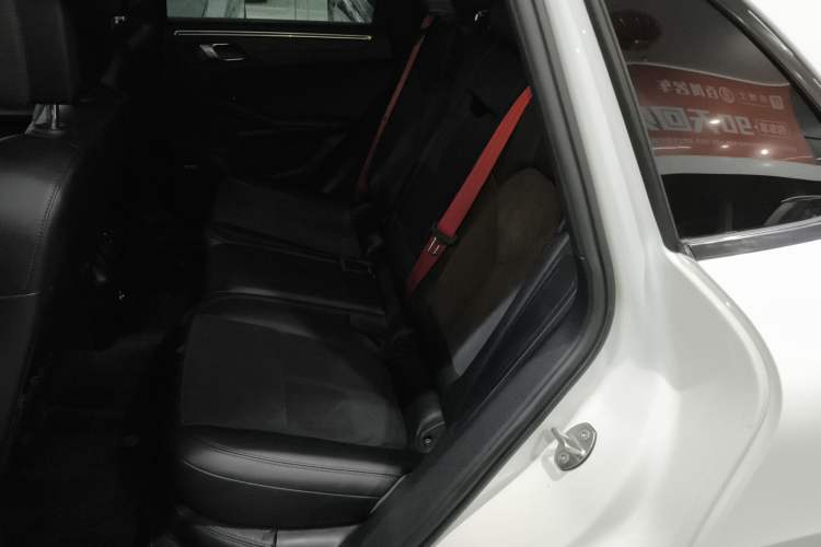 Used Porsche Macan 2021 Macan 2.0T
