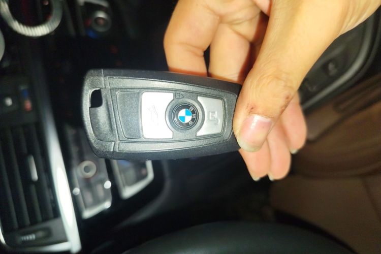 Used BMW 3 Series 2018 320Li Fashion Model Vehicle Key