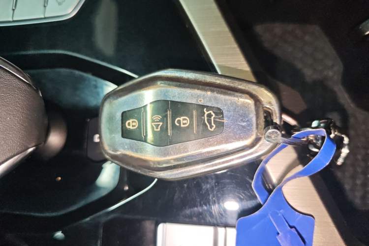 Used JETOUR X70 2023 1.5T DCT Beyond PRO+ Edition 5-Seater
