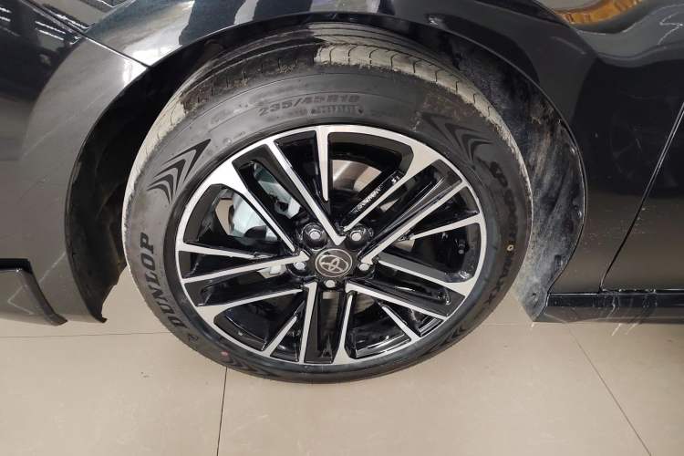 Used Toyota Camry 2026 Model Dual-Engine 2.0HSE Sport Lite Edition
