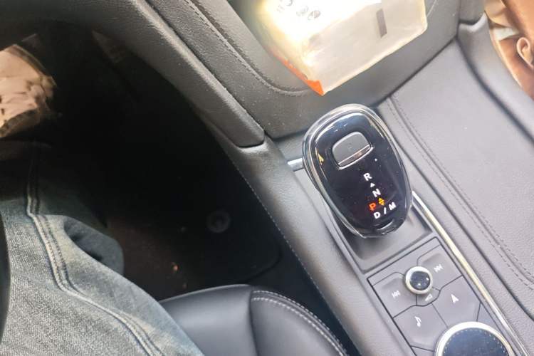 Used Cadillac XT5 2020 28T Luxury Version Gear Lever