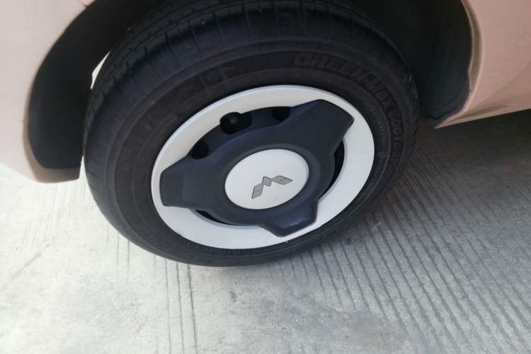 Used Wuling Hongguang MINIEV 2021 Macaron Premium Model – Lithium Iron Phosphate