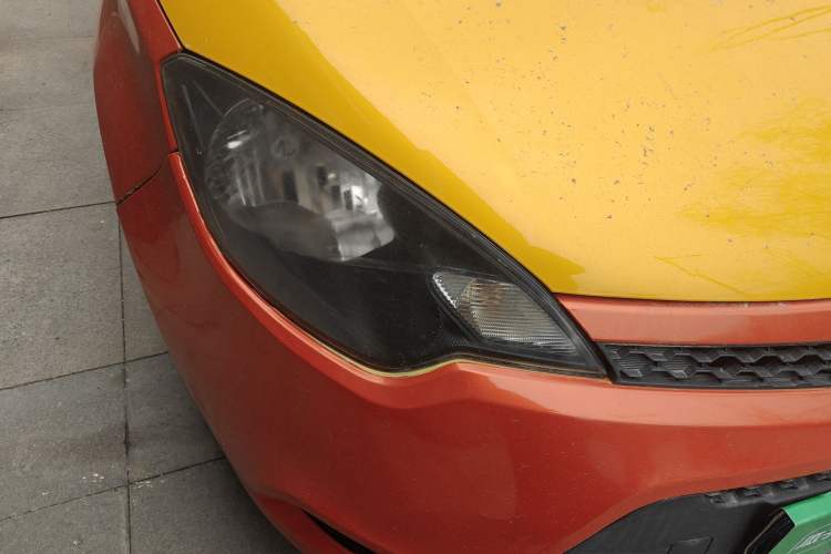 Used MG 3 2011 1.5L AMT Elite Edition Right Front Headlight