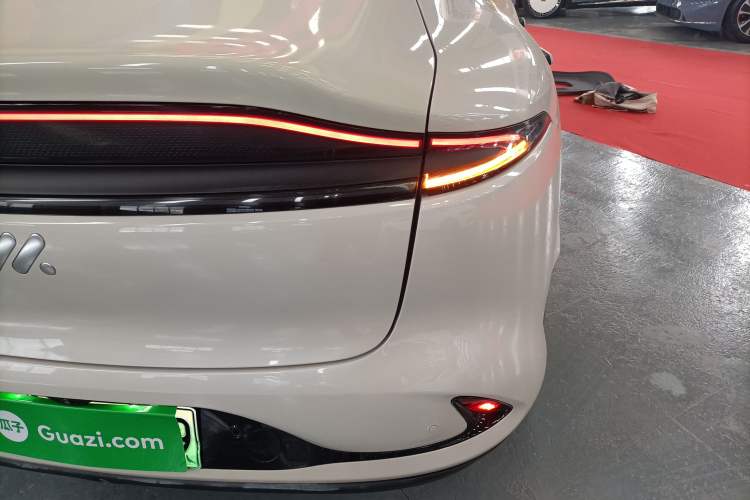 Used IM LS6 2023 Max Standard Edition
