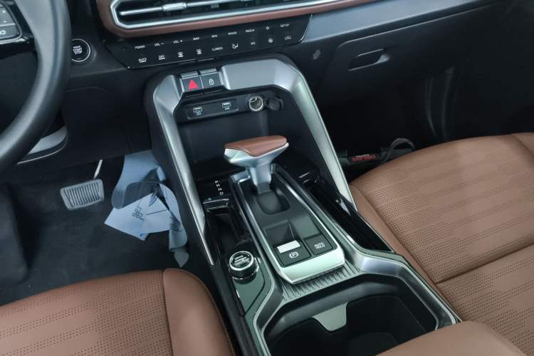 Used Kia Sportage R 2021 Ace 2.0L Splendid Edition Gear Lever