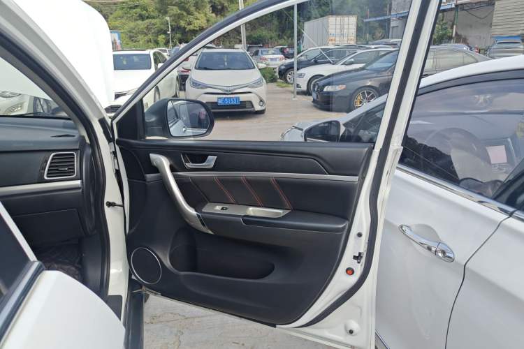 Used Haval M6 2019 1.5T DCT Two-Wheel Drive Value Edition China VI Standard