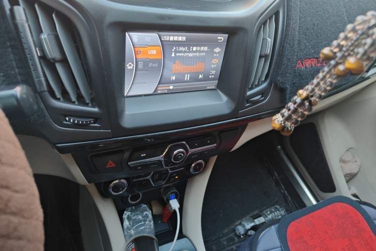 Used Chery Arrizo M7 2015 2.0L CVT Wide Enjoyment Edition 232 Seats Audio And AC Panel